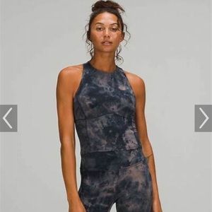 Lululemon Key to Balance Tank Size 8 NWT